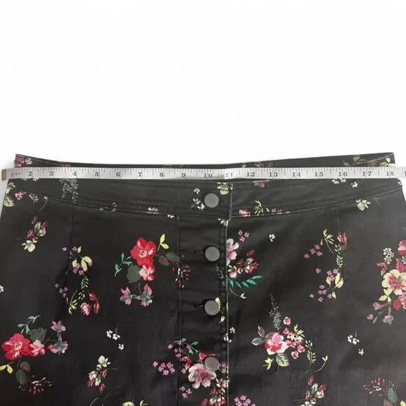 Material girl y2k black floral denim skirt - Picture 8 of 8